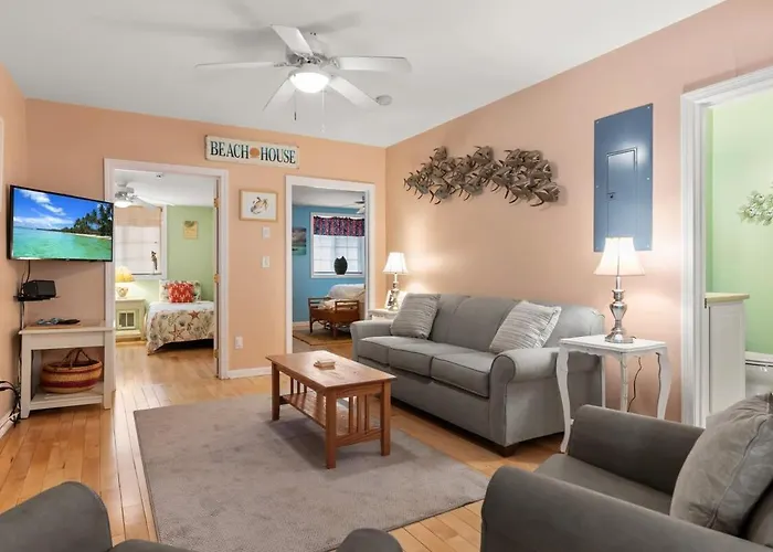 Stay Steps From Beach With Pool Ac Parking